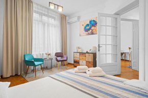 Old Town Penthouse Villa - Perfect for Large Groups